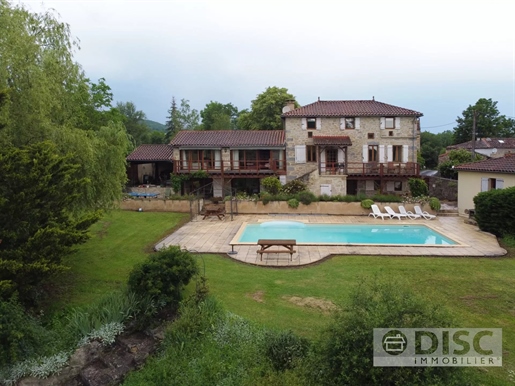 Magnificent property with swimming pool, tennis court and beautiful views.