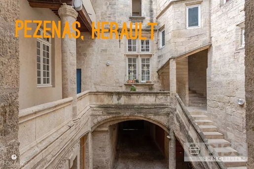 Stunning 4-bedroom apartment in historical building with terrace