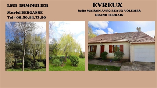 House of 127m2 5 bedrooms on the heights of EVREUX with large garden of 1091m2