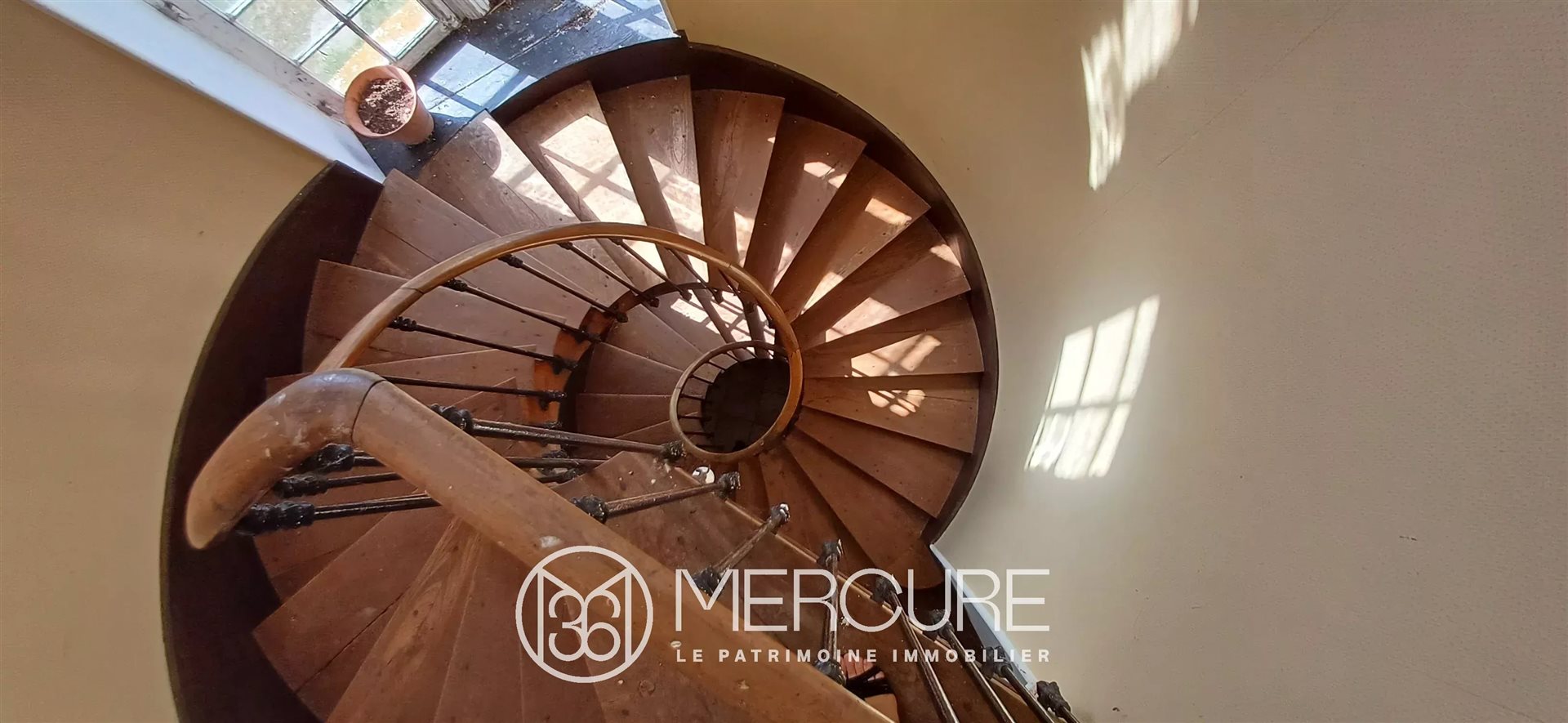 Maison à vendre, 372m², Les Gours