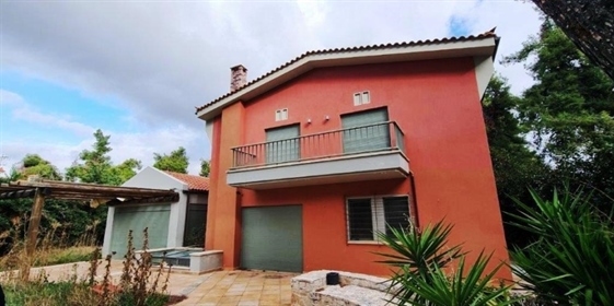 (For Sale) Residential Detached house || East Attica/Drosia - 740 Sq.m, 5 Bedrooms, 940.000€