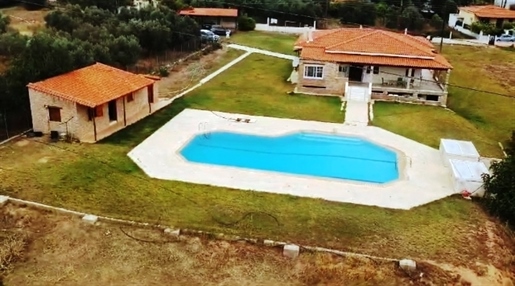 (Te koop) Residentiële villa || Korinthië Prefectuur/Agioi Theodoroi - 210 m², 4 slaapkamers, 320.0