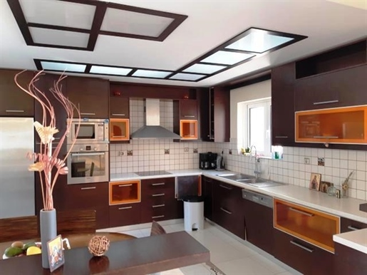(Zu verkaufen) Wohnwohnung || Laconia/Gythio - 160 m², 3 Schlafzimmer, 380.000€