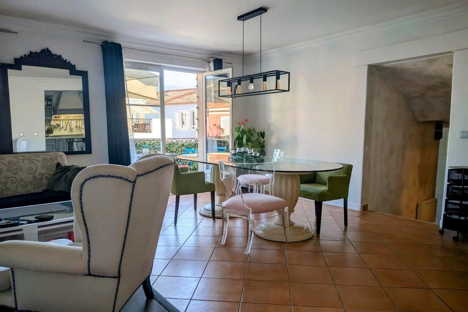 Compra: Apartamento (06230)