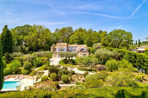 Charming villa in Valbonne with panoramic view