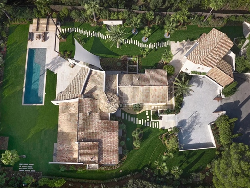 Gorgeous property located in a gated domaine with guardian