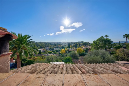 Jolie villa provençale située à Mougins