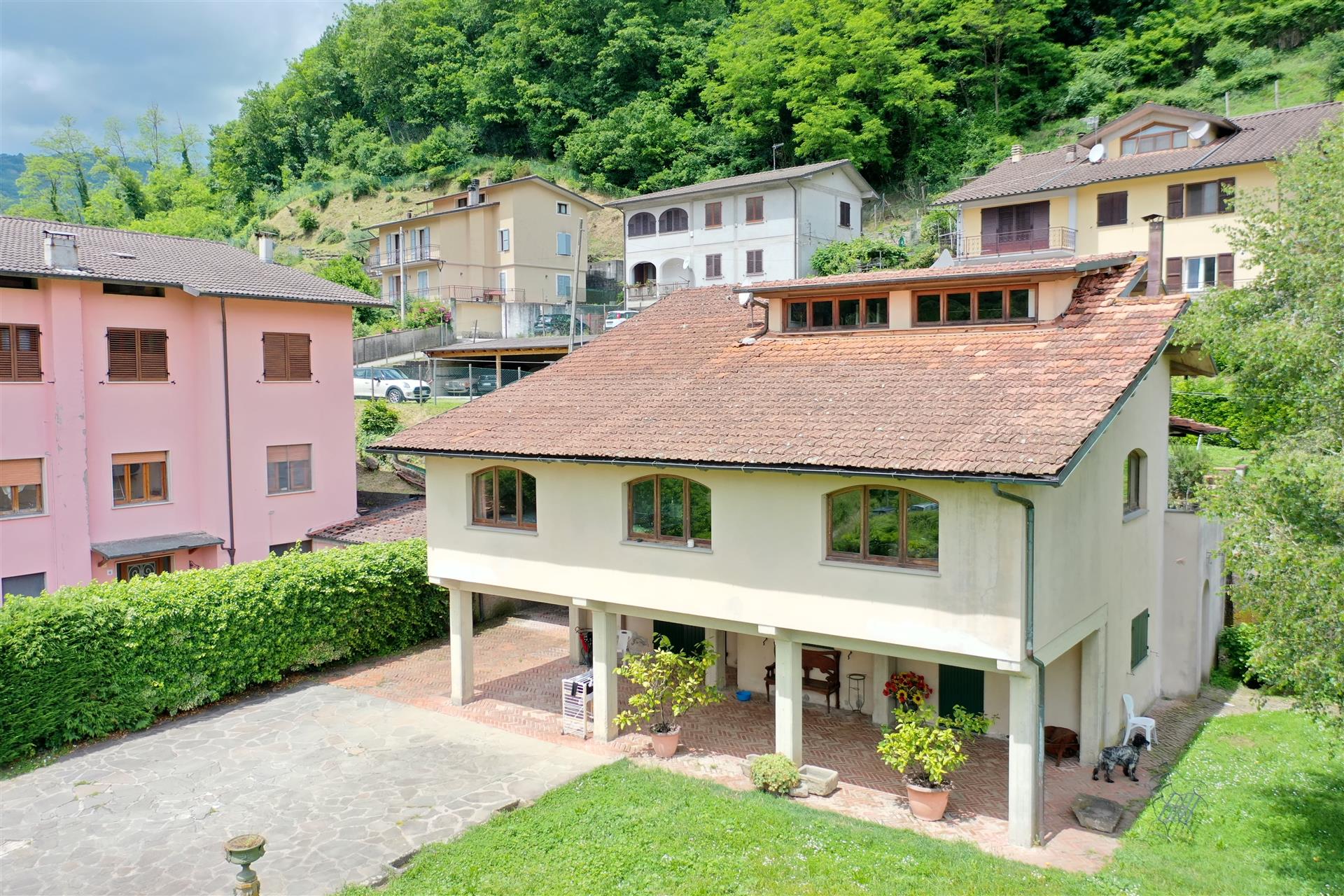 Deslumbrante Villa Isolada em Castelnuovo di Garfagnana