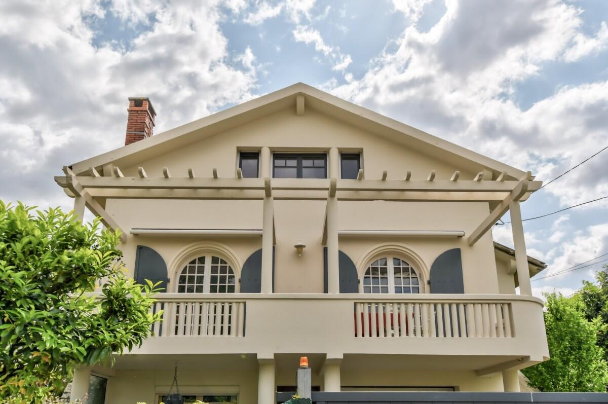 House - Haut Guilhemery - 260m² - 7 bedrooms