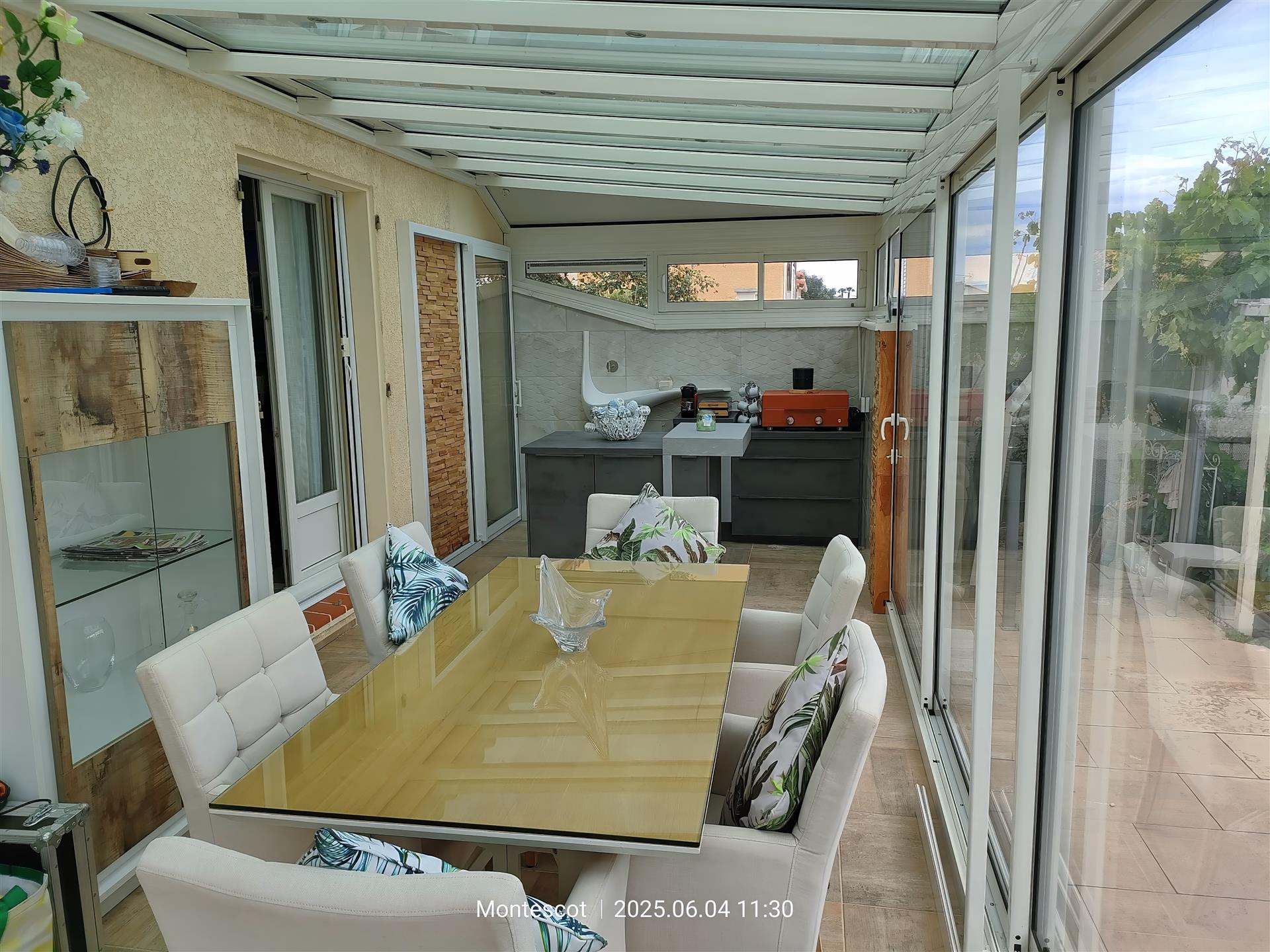 Casa 104 m² com piscina, varanda, 2 quartos/possibilidade 3 – Terreno 416 m²