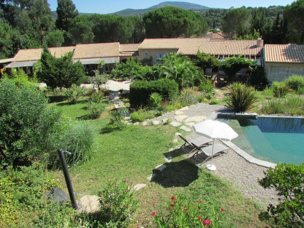No coração do Golfo de Saint-Tropez, villa provençal com alojamento turístico
