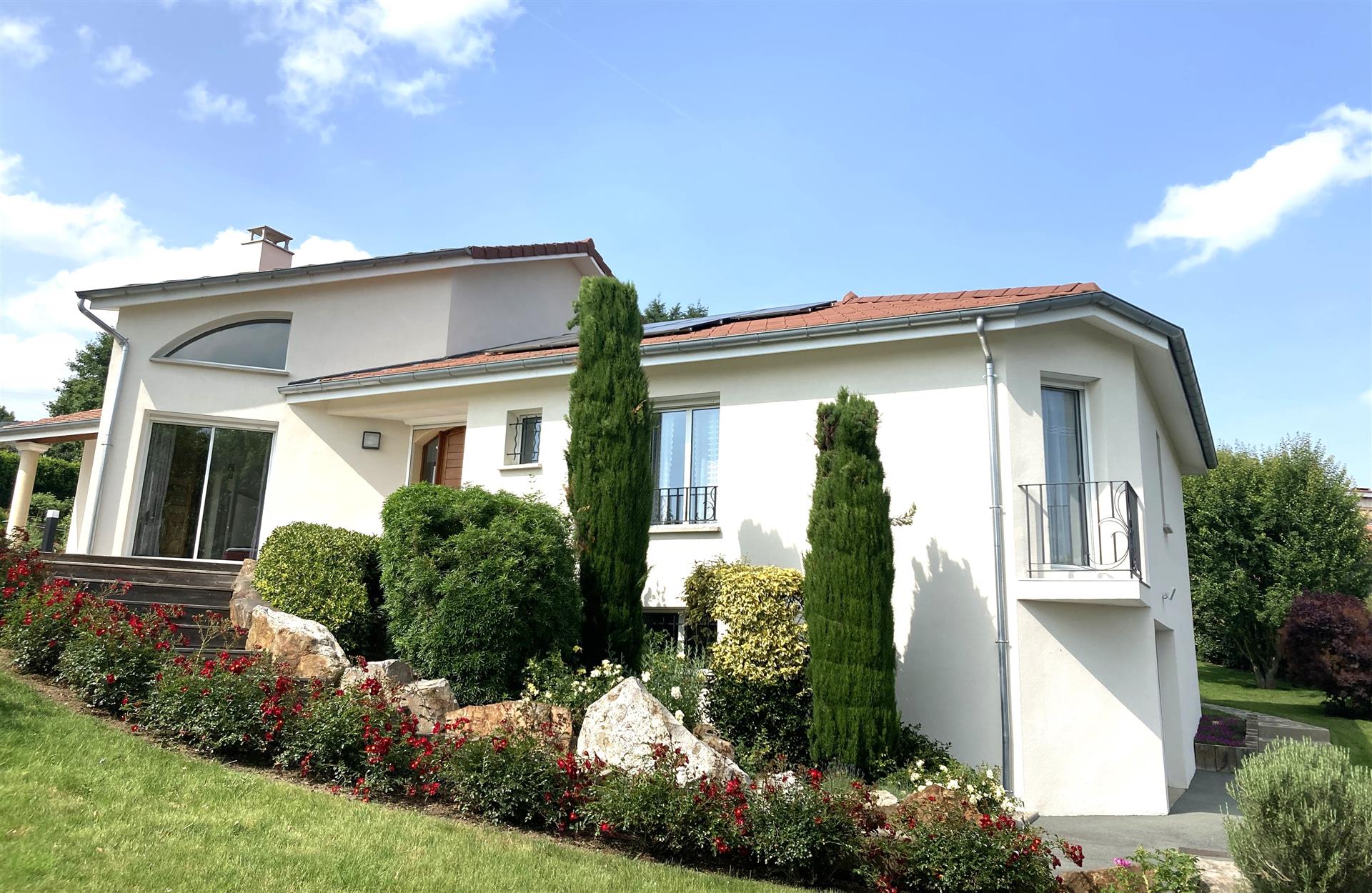 Contemporary architect's villa, saint victor sur Loire 
