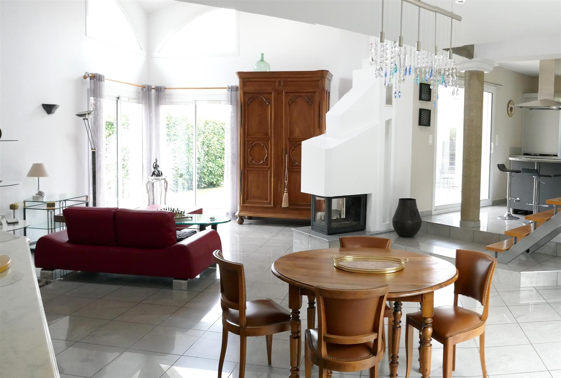 Contemporary architect's villa, saint victor sur Loire 