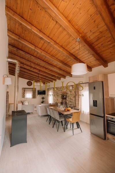 639588 - Maison Individuelle à vendre, Nikos Kazantzakis, 190 m², €270,000