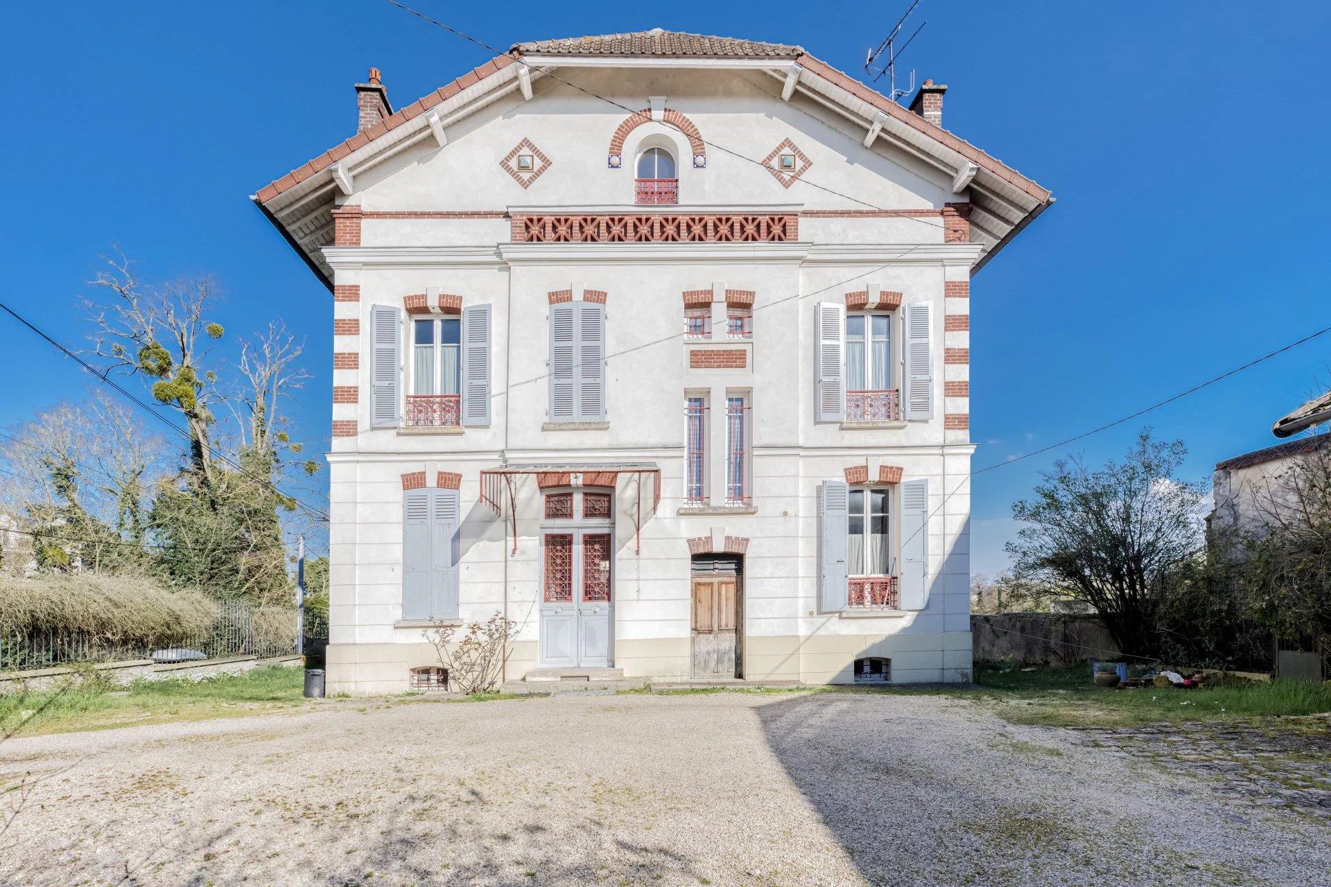 Cumpărare: Casă (77100)