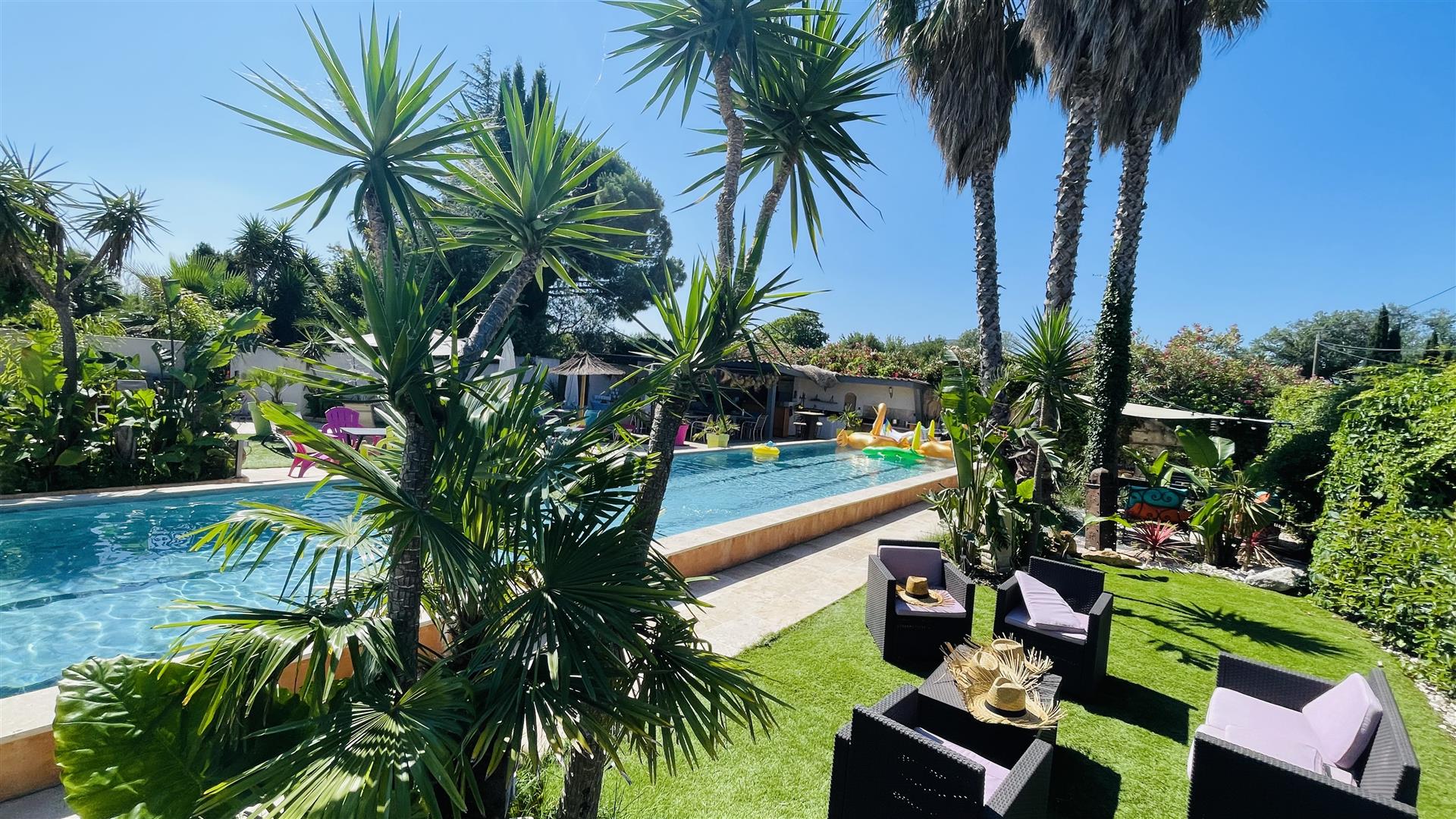 Quinta provençal de 11 apartamentos 