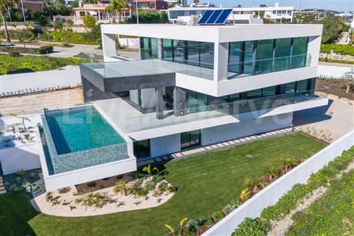 Sea View | Luxury Ultra-Modern T3+2 Villa At Porto De Mós For Sale - Lagos