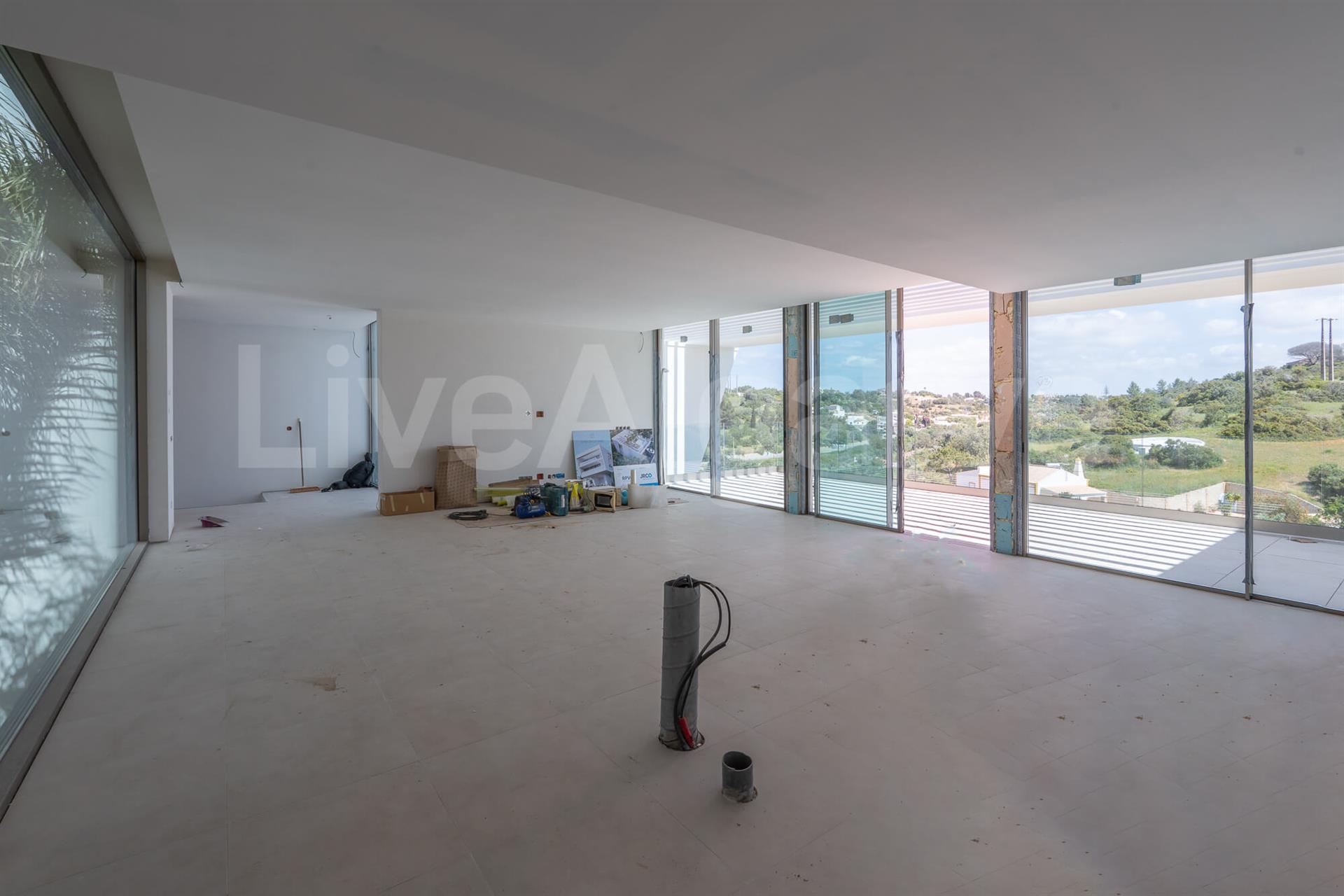 Neuentwicklung | Eine moderne Luxusvilla T3 in Carvoeiro zu verkaufen - Lagoa
