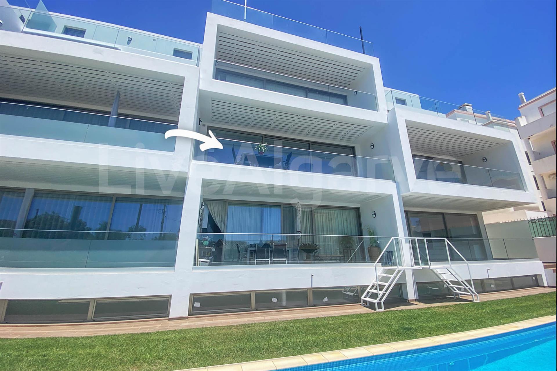 Vista Mar | Moderno Apartamento T2 No Coração Da Praia Da Luz À Venda - Lagos
