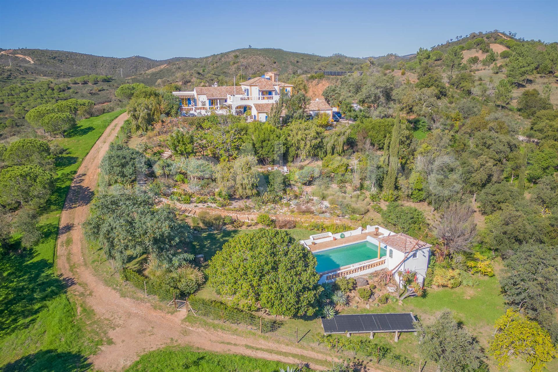 Exclusive | Amazing 17ha Country Estate with T4 Villa & T2 Cottage for Sale at Bensafrim – Lagos