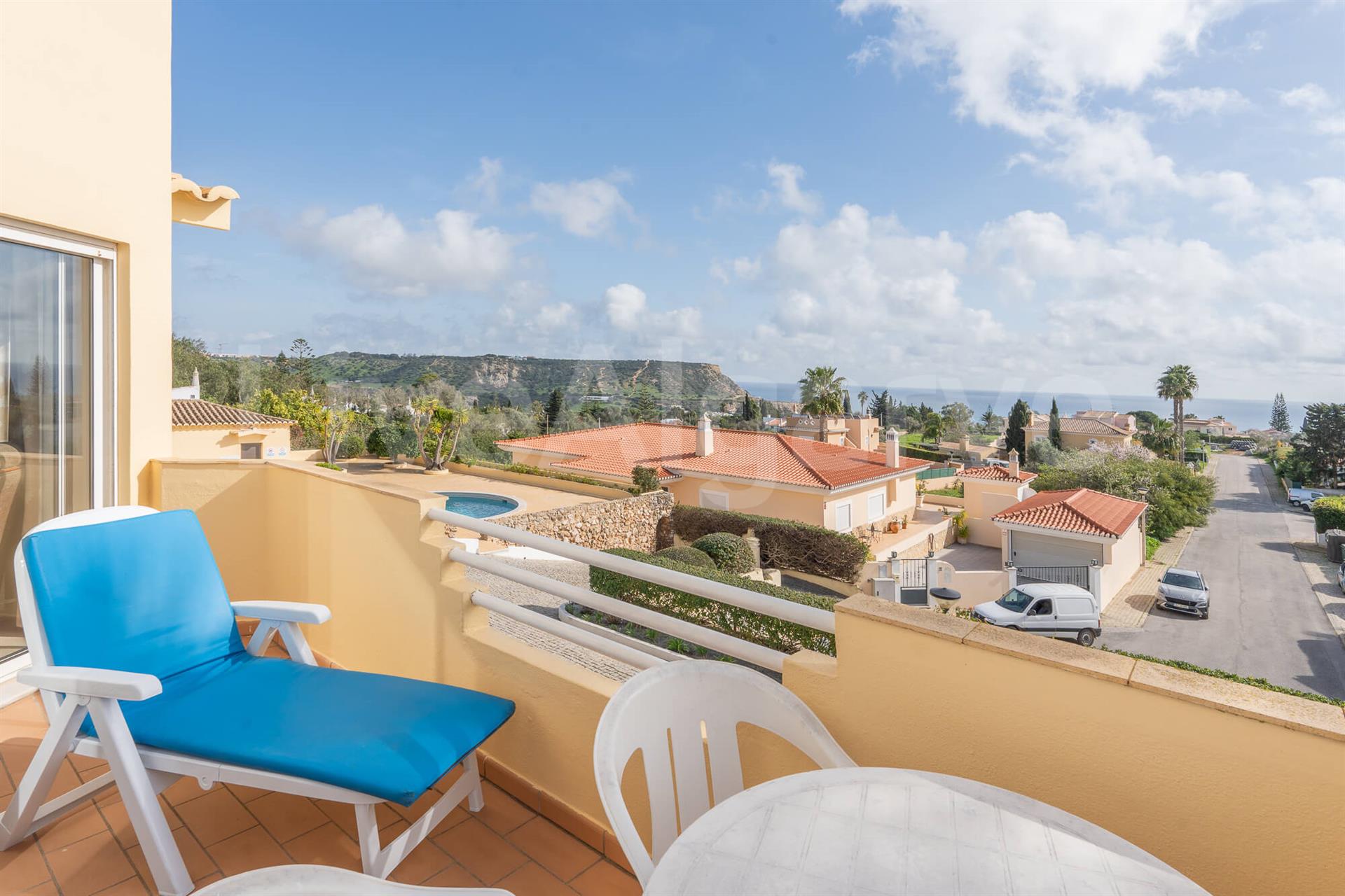 Vue sur la mer | Bel appartement T3 en duplex à Praia da Luz à vendre - Lagos