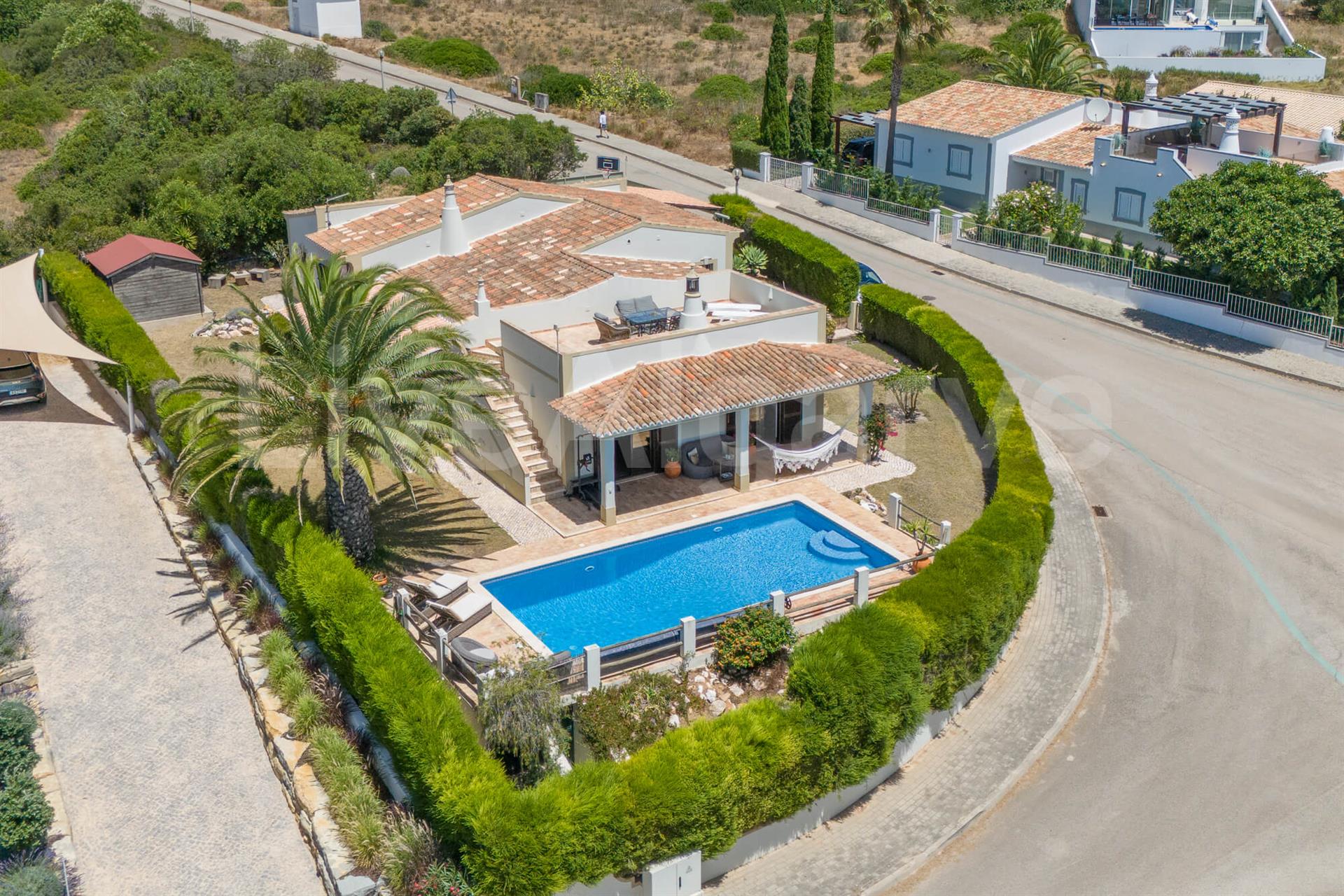 Sea View | Charming T3+1 Villa At Porto Dona Maria, Luz For Sale - Lagos