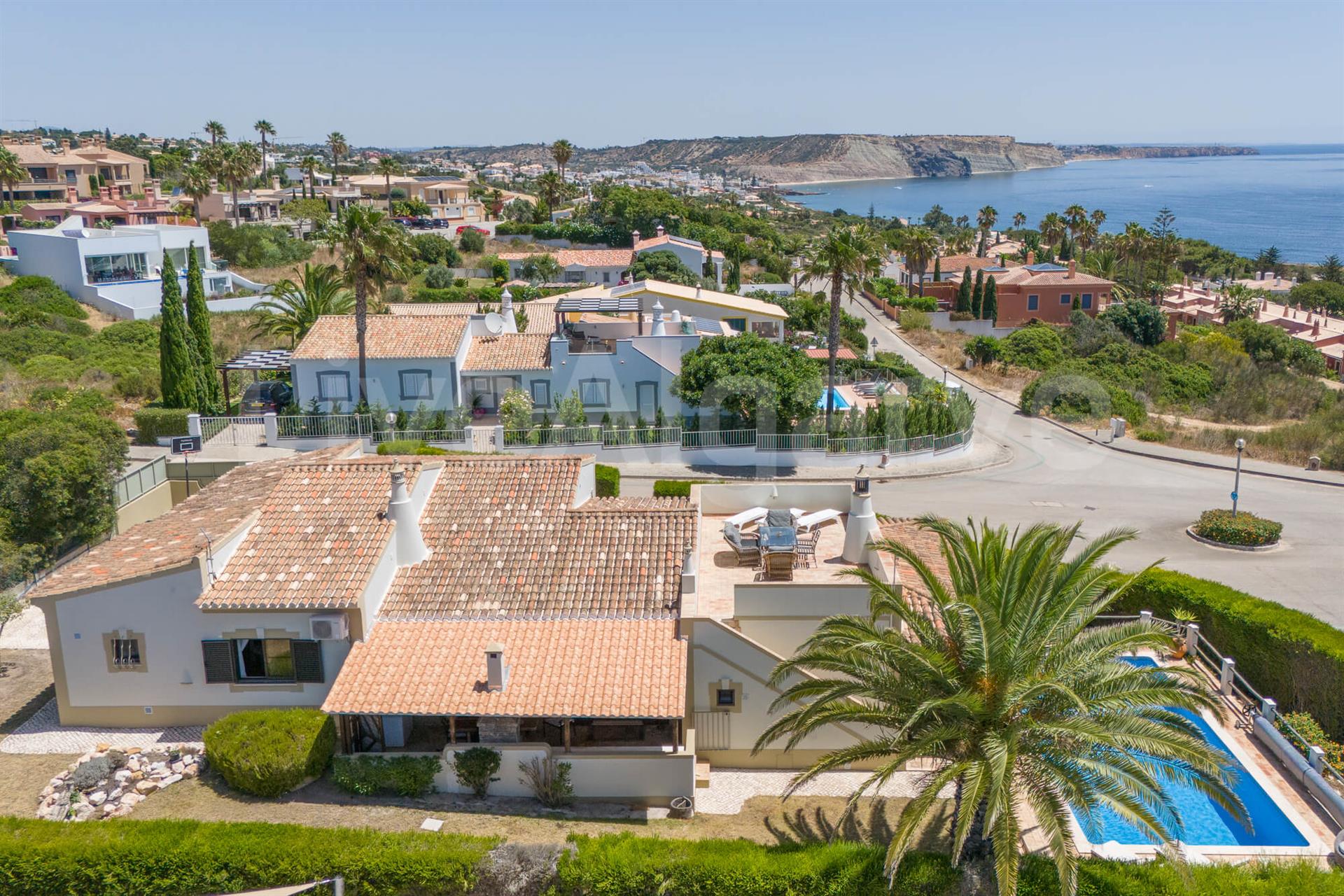 Sea View | Charming T3+1 Villa At Porto Dona Maria, Luz For Sale - Lagos