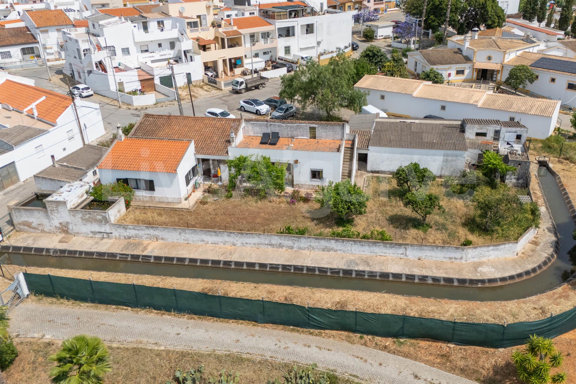 Opportunity | 2 Attached Traditional Portuguese T3 Houses at Odiáxere for Sale - Lagos