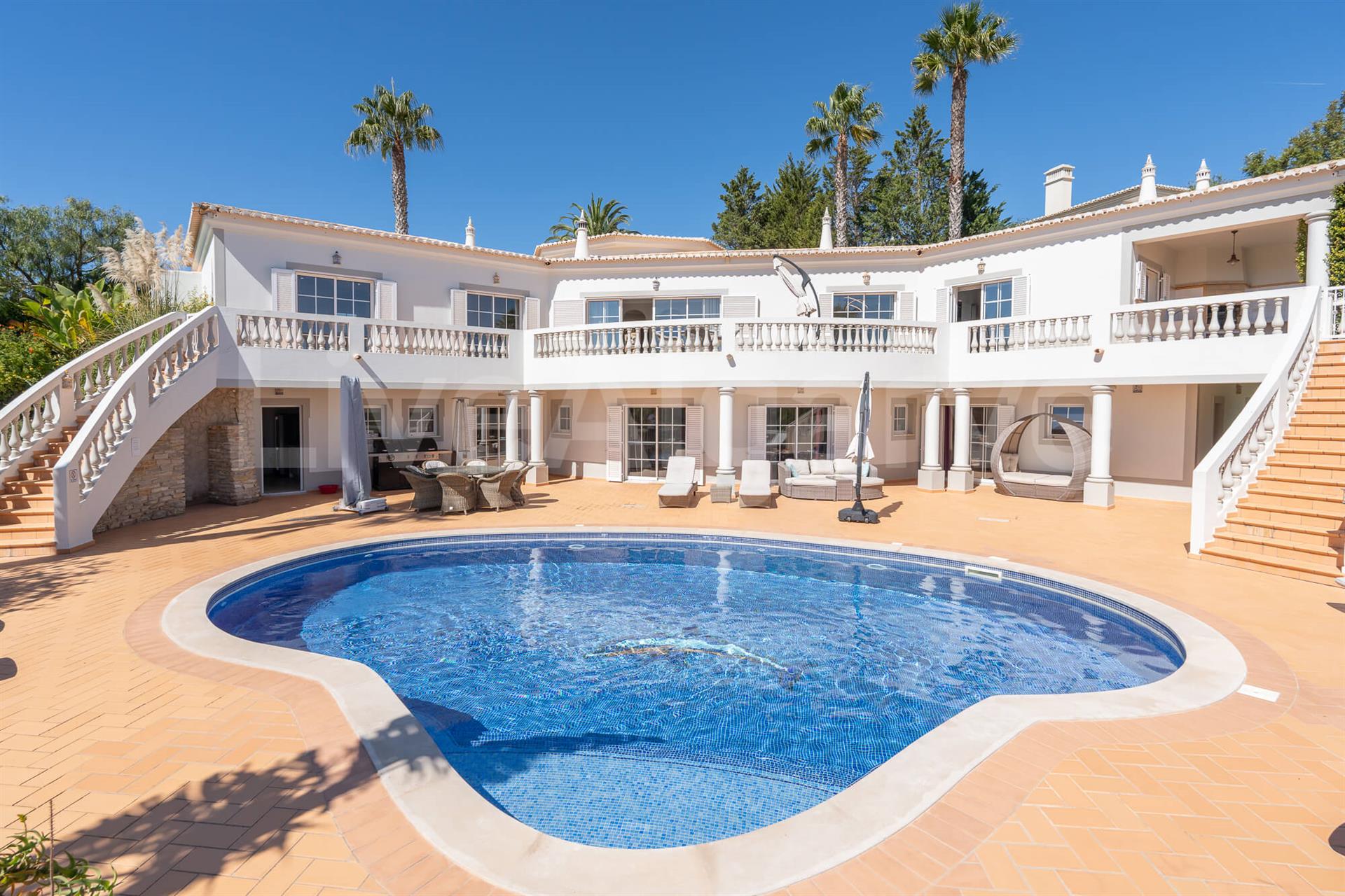 Luxury | Exceptional T5 Villa in Santo António Golf Resort for Sale at Budens - Vila do Bispo