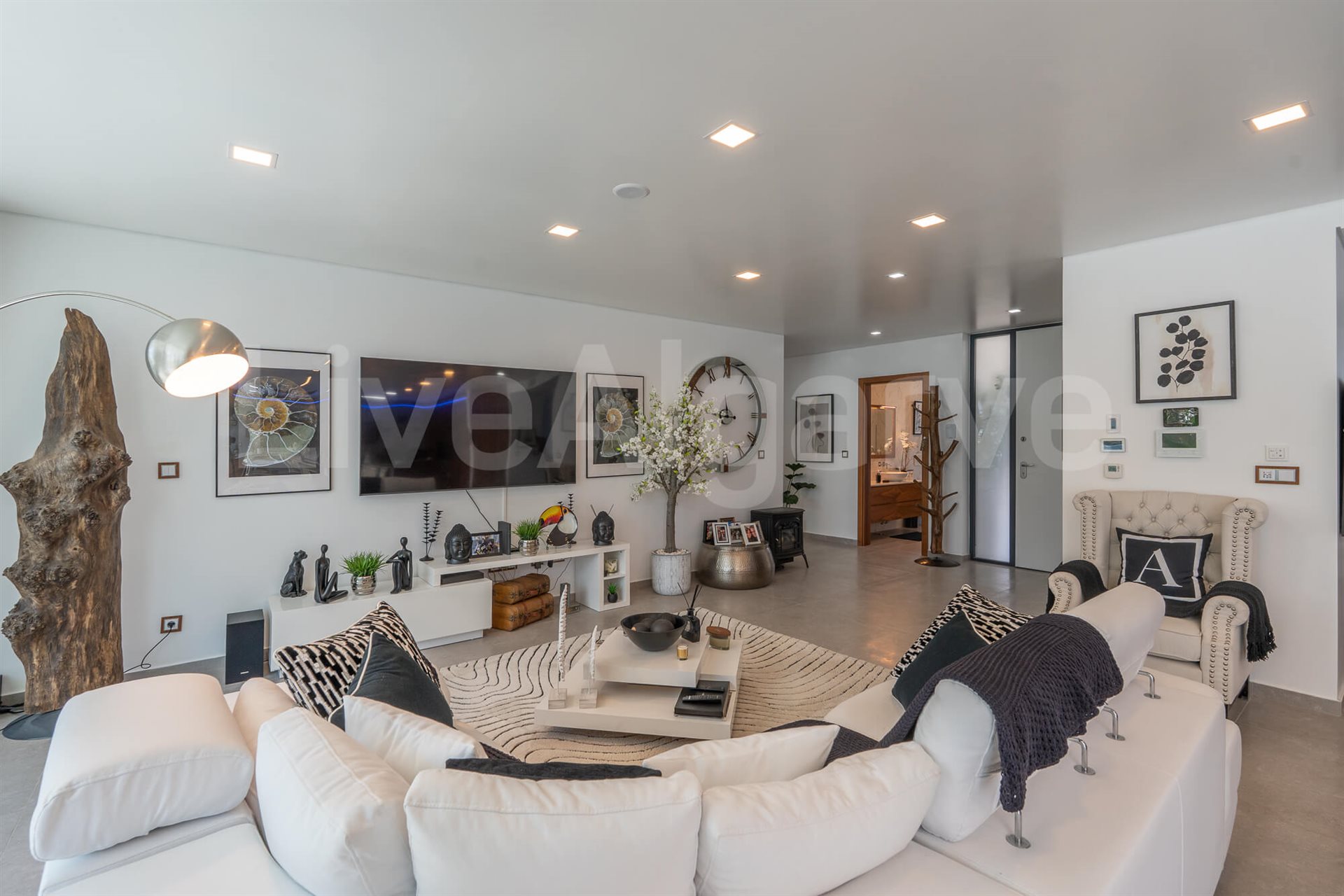 Additional image 11 of Lagos