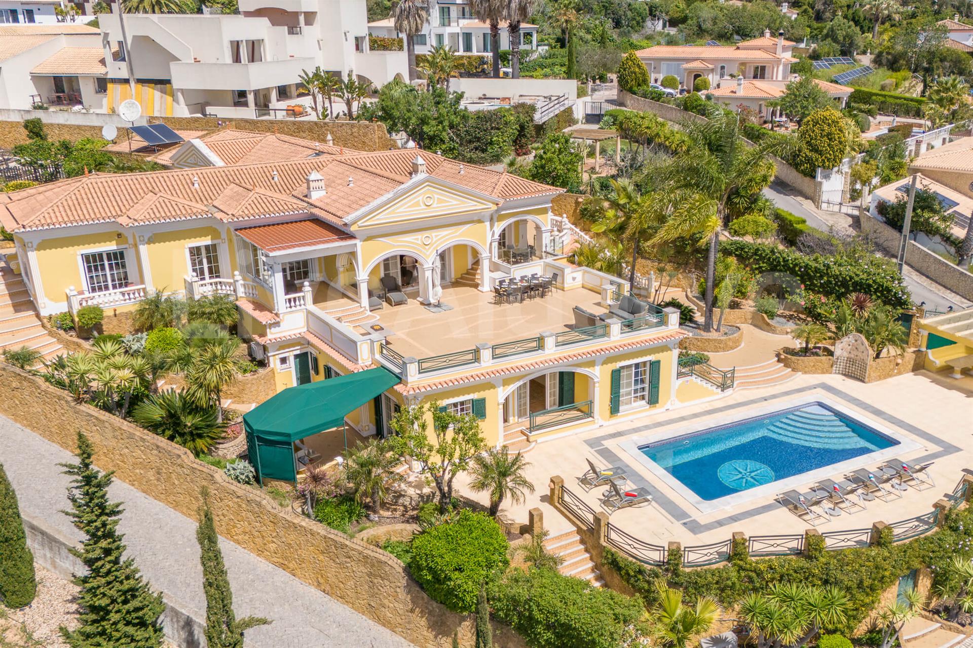 Vue sur la mer | Superbe villa de luxe T3 + 3 à Caliças à vendre - Lagos