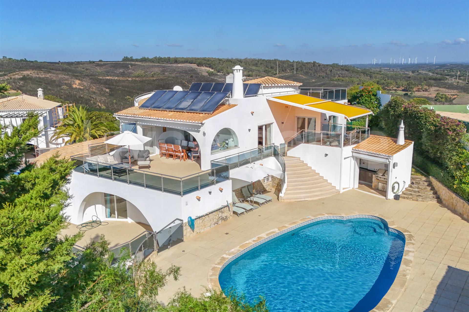 Open Views | Luxury T4 Villa at Santo António Golf Resort, Budens – Vila do Bispo