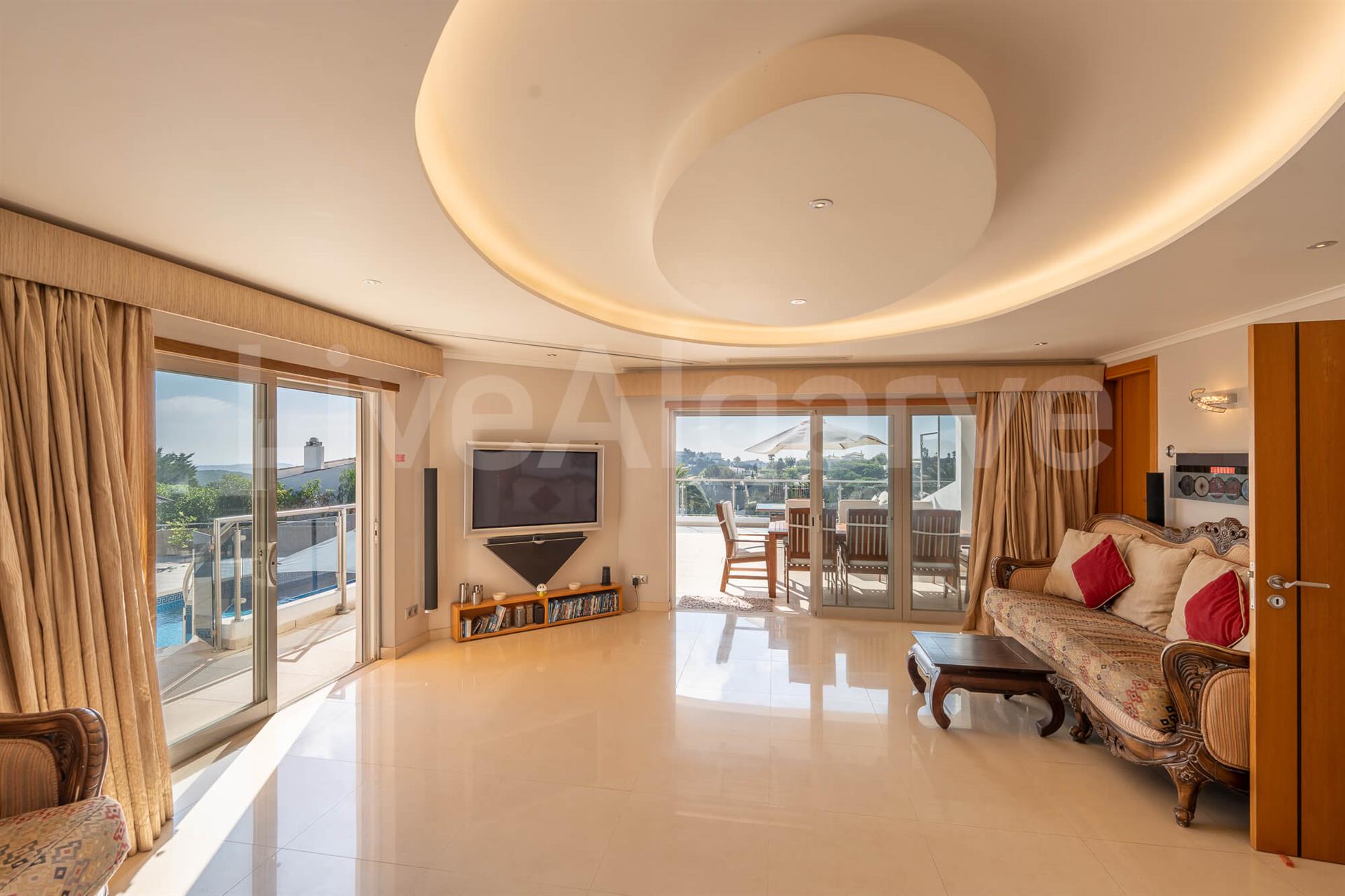 Open Views | Luxury T4 Villa at Santo António Golf Resort, Budens – Vila do Bispo