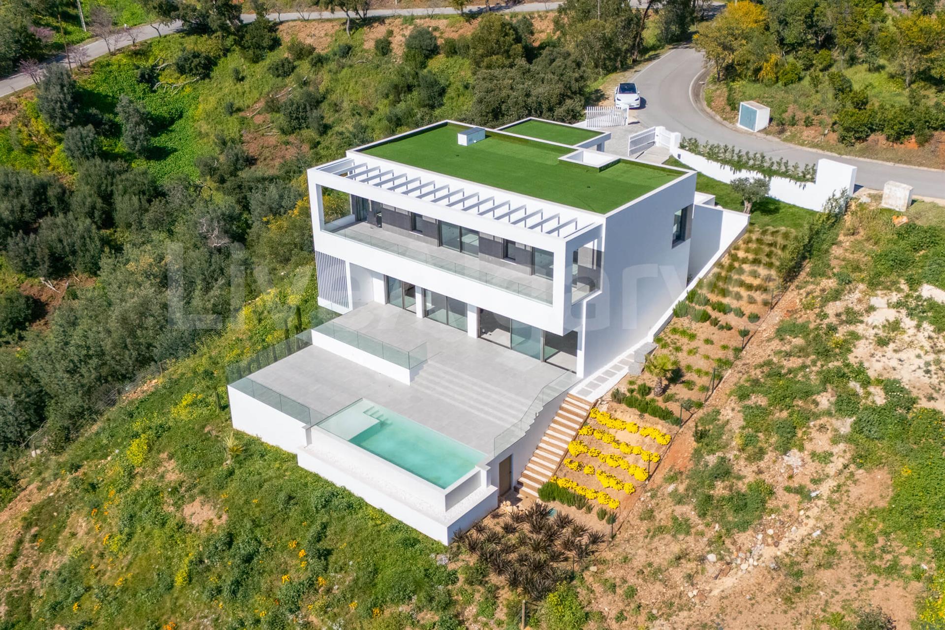  A Modern Luxury T3 Villa at Caldas de Monchique for Sale – Monchique
