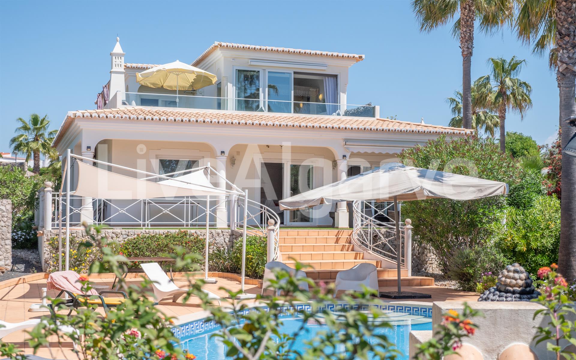 Luxe | Spacieuse villa T5 vue mer à vendre - Carvoeiro