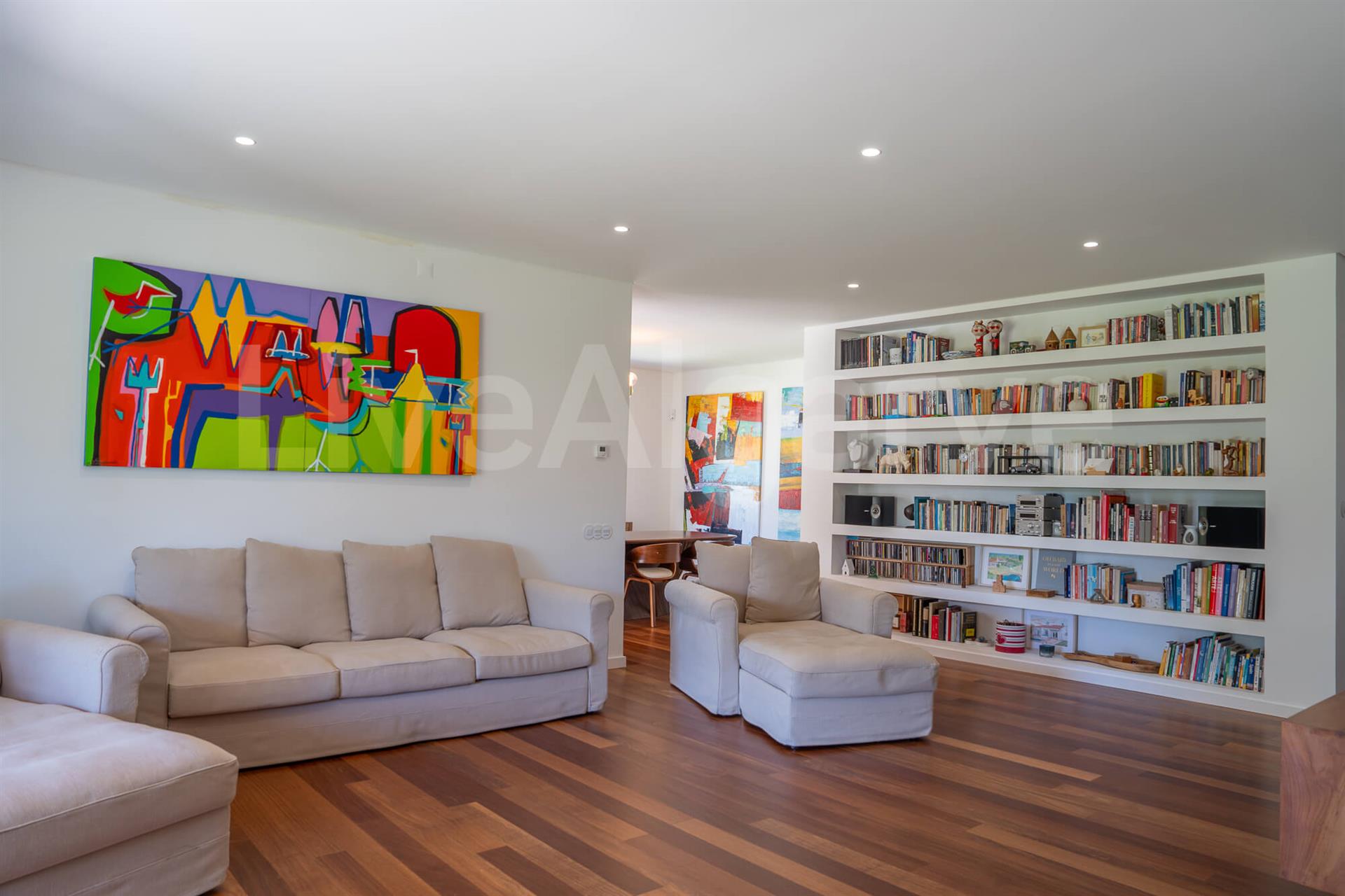 Luxury | Classy Refurbished T4+1 Villa at Penina Golf Resort, Alvor for Sale - Portimão