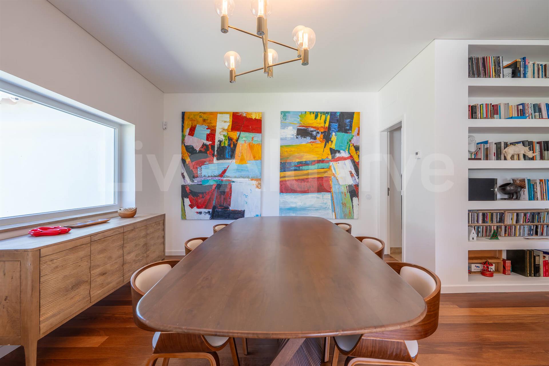 Luxury | Classy Refurbished T4+1 Villa at Penina Golf Resort, Alvor for Sale - Portimão