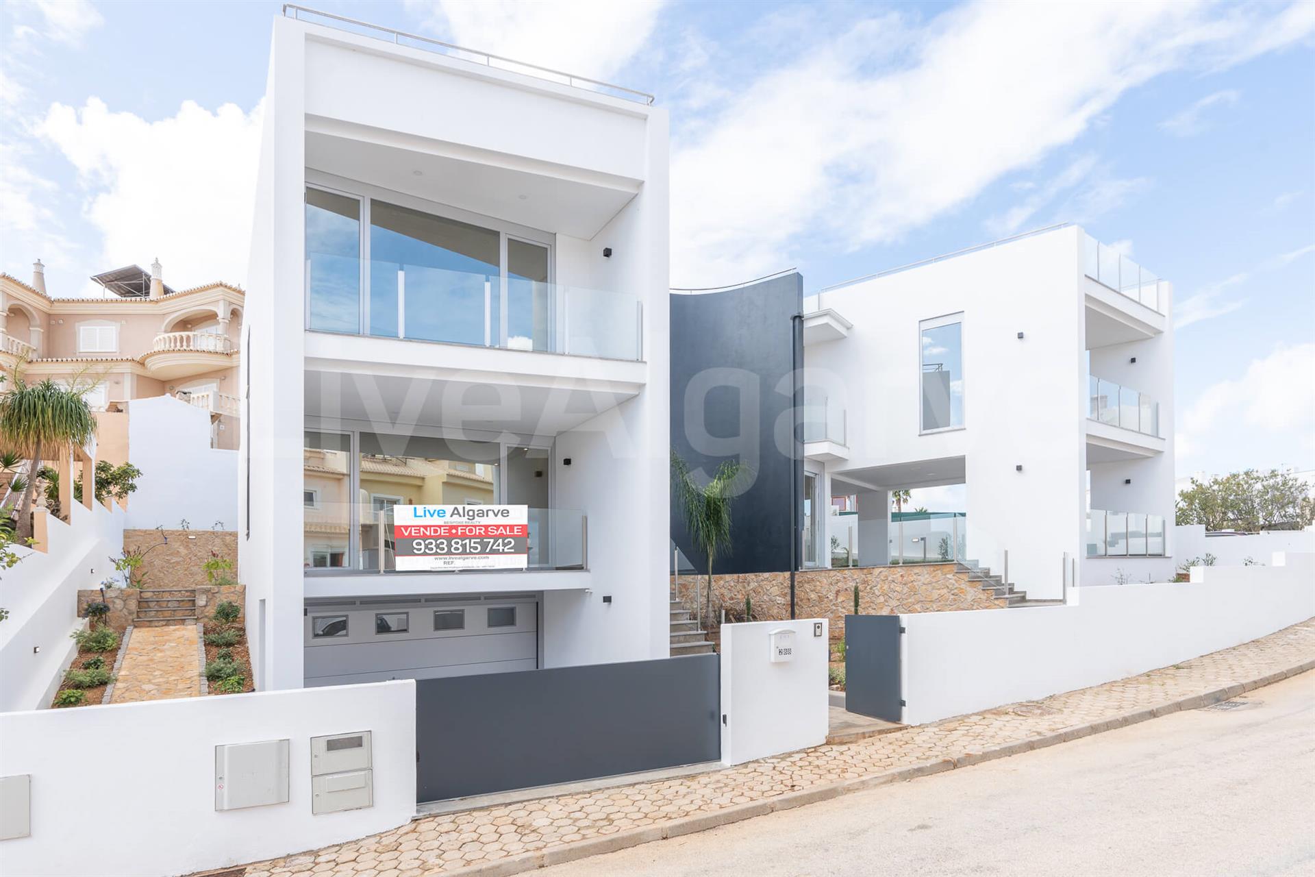 Luxury | New Contemporary T4+1 Villa At Cerro Das Mós For Sale – Lagos