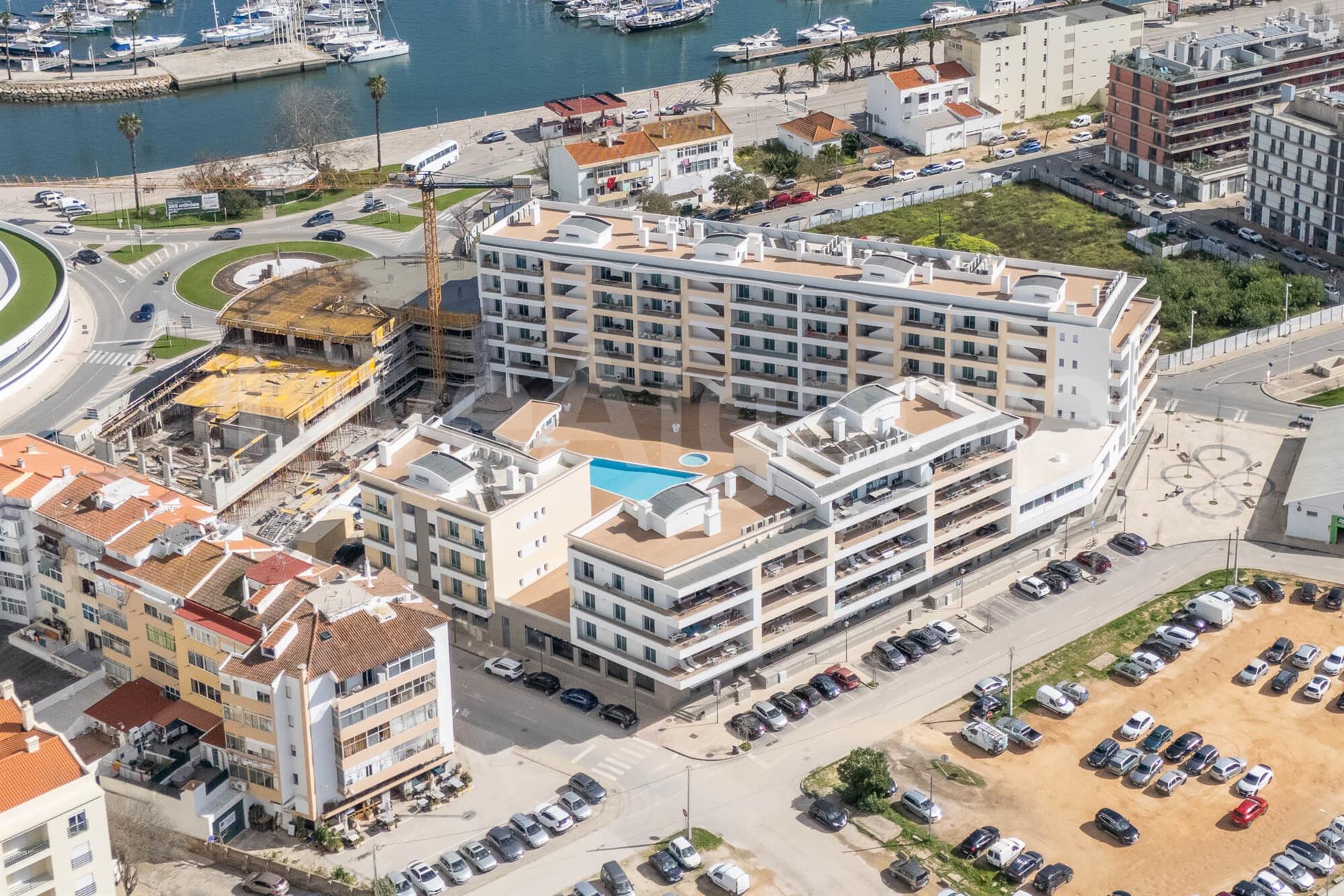 Luxury | Sleek T3 City Flat with Marina and Sea Views for Sale - Lagos