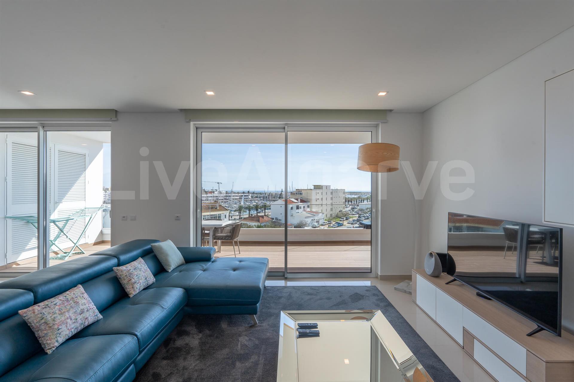 Luxury | Sleek T3 City Flat with Marina and Sea Views for Sale - Lagos