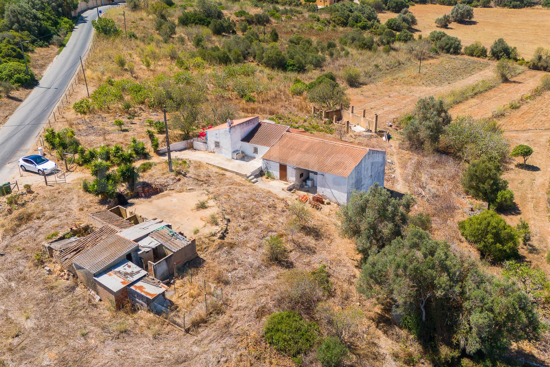 Campagne | Belle ferme de 3,6 ha avec maison T2 à Portelas à vendre - Lagos