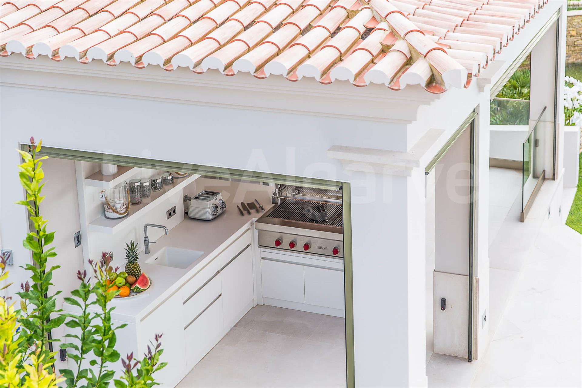 Luxury | Elegante T5 Mansion for Sale at Santo António Golf Resort, Budens - Vila do Bispo