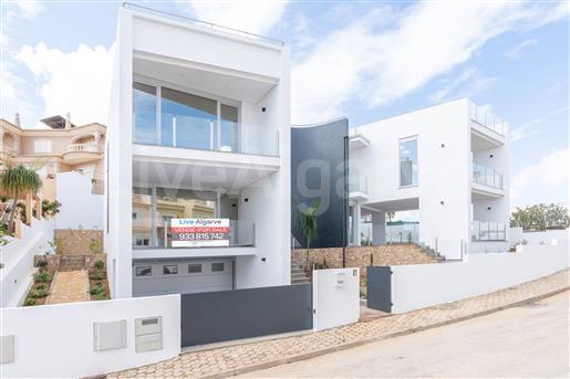 Luxus | Neue Ultramoderne 4+1 Sz Villa In Cerro Das Mós Zum Verkauf - Lagos