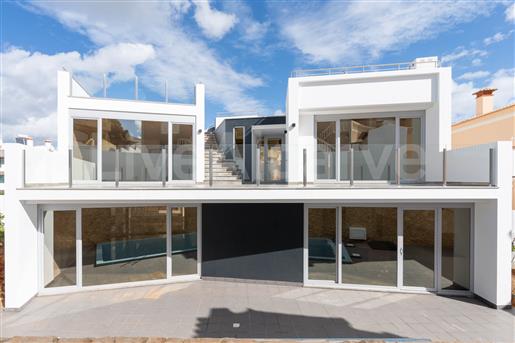 Luxus | Neue Ultramoderne 4+1 Sz Villa In Cerro Das Mós Zum Verkauf - Lagos