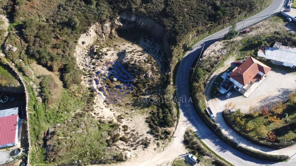 Land in Lodeiro - Soalhães