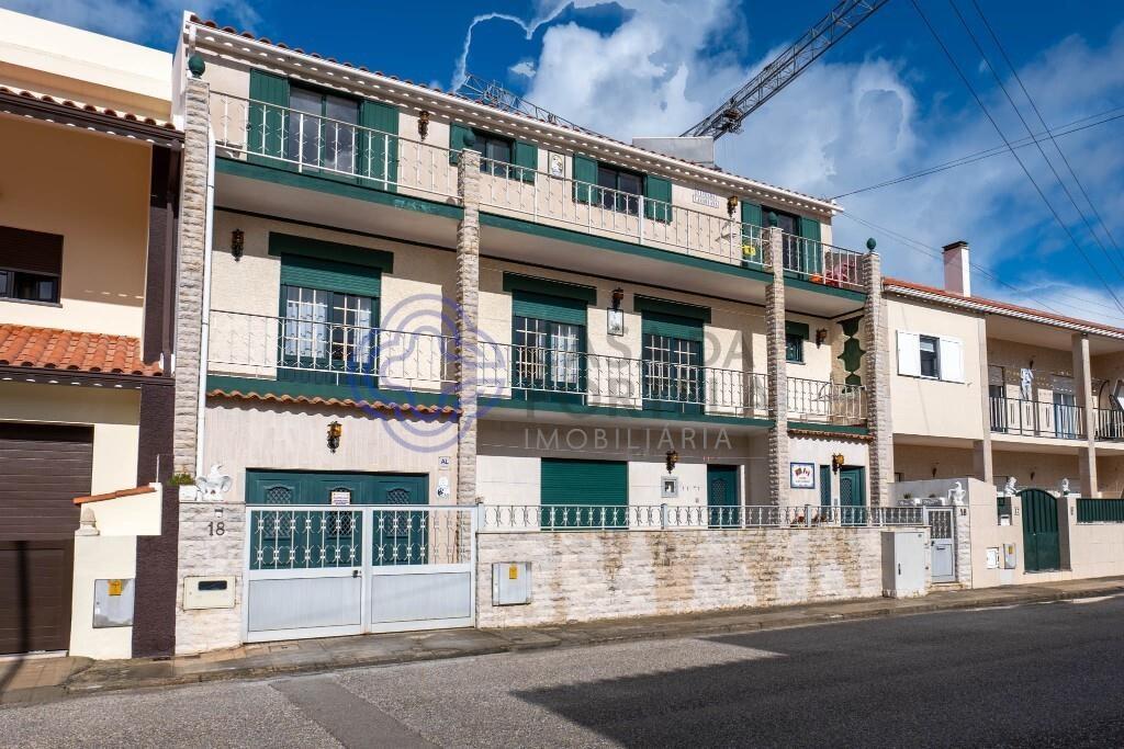 Discover Your New Address in Nazaré: Space and Versatility by the Sea