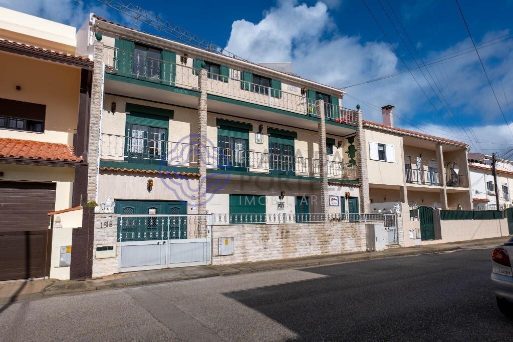 Discover Your New Address in Nazaré: Space and Versatility by the Sea