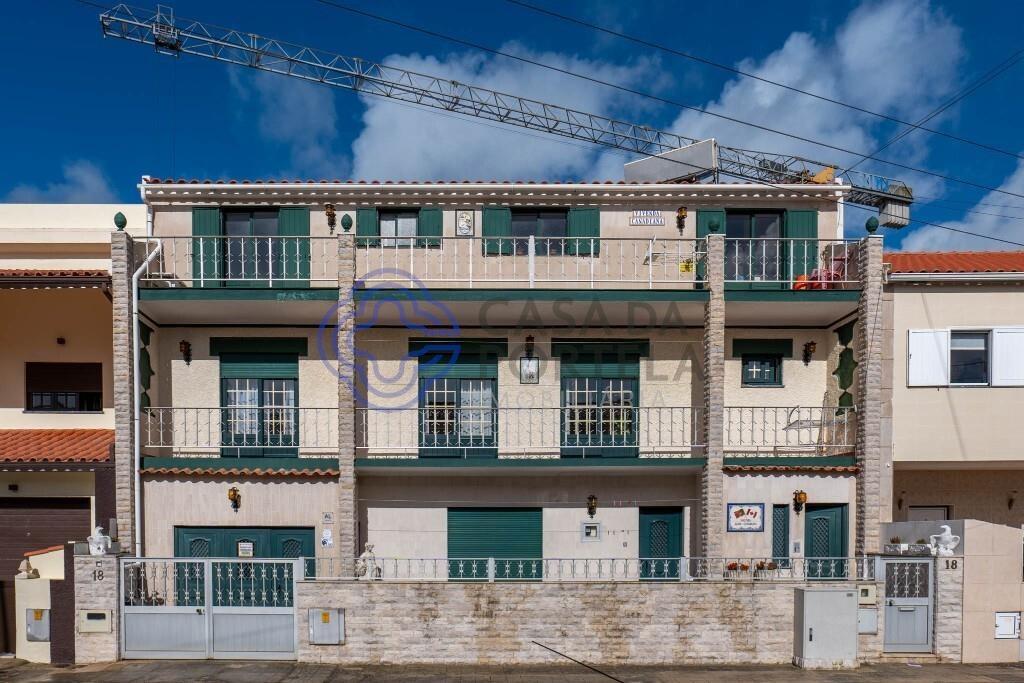 Discover Your New Address in Nazaré: Space and Versatility by the Sea