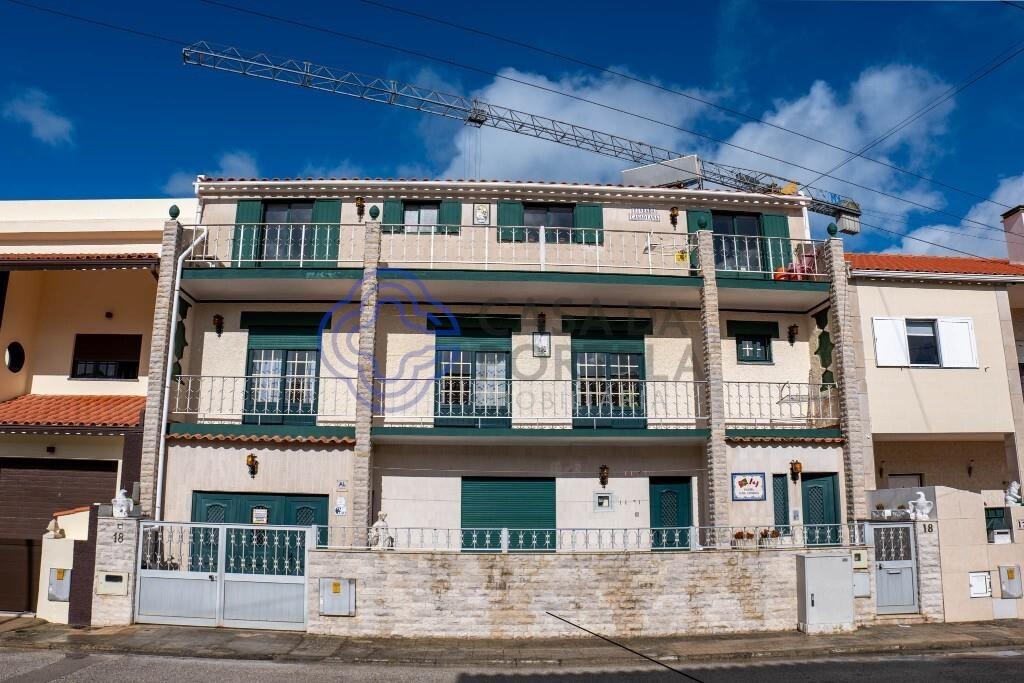 Discover Your New Address in Nazaré: Space and Versatility by the Sea