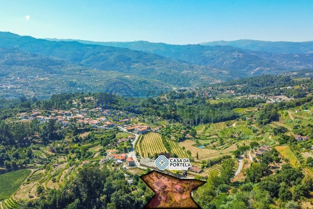 Small farm of 5750m² with existing construction and Remodeling Project in Baião